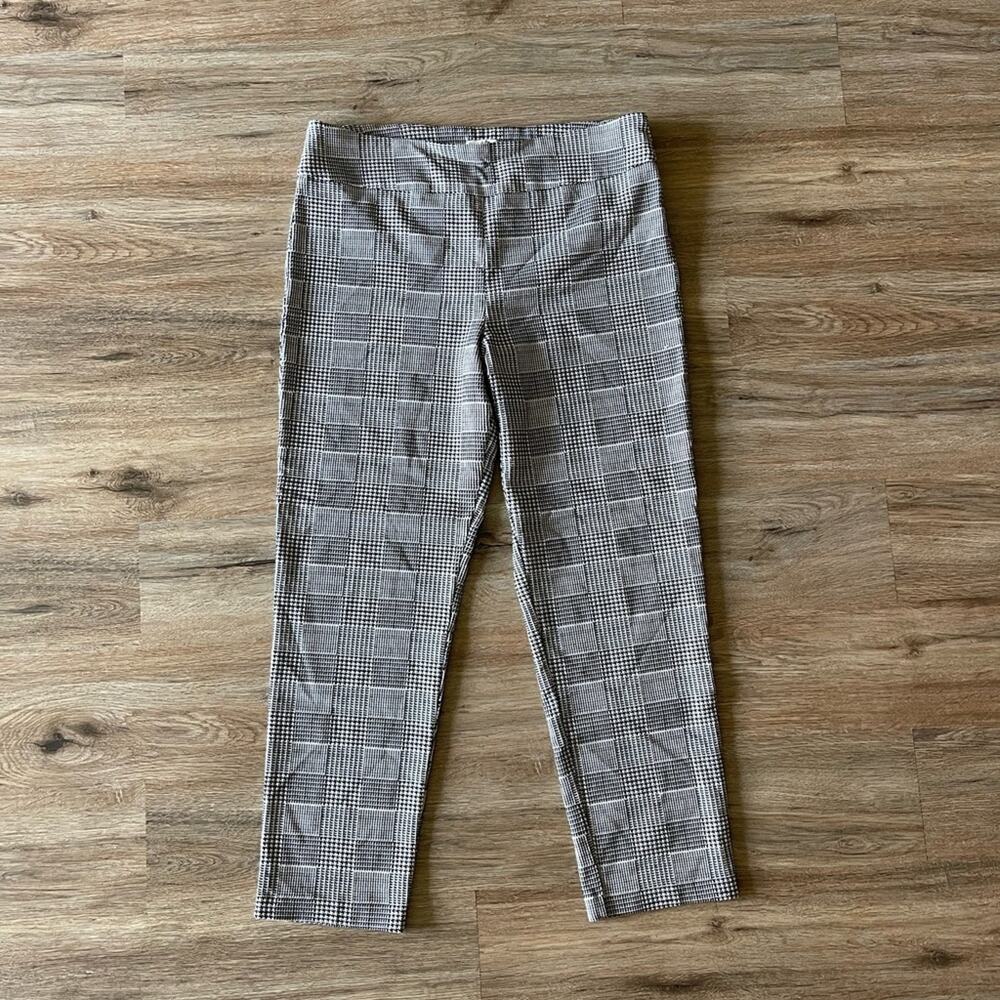 Emma & Olivia Black and White Pants Size 16